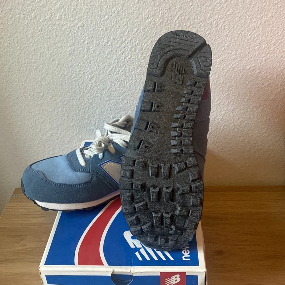 New Balance - Picture 4 of 4